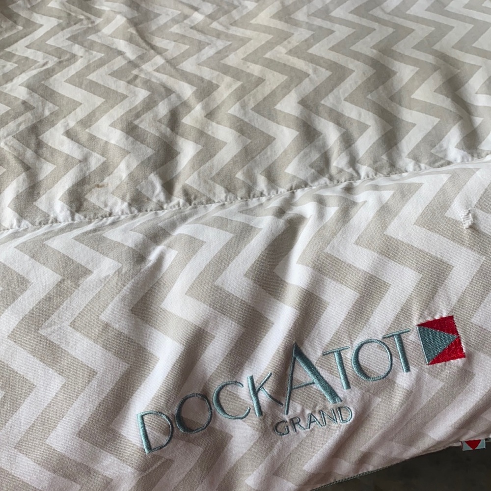 Dockatot grand